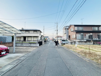 �O�ʓ��H�܂ތ��n�ʐ^ -