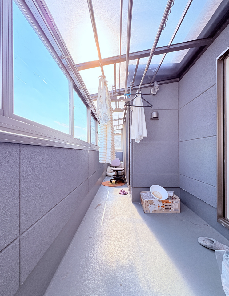 �o���R�j�[ -