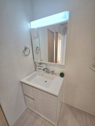 ���ʑ�E���ʏ� -