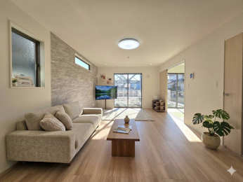 ���r���O -