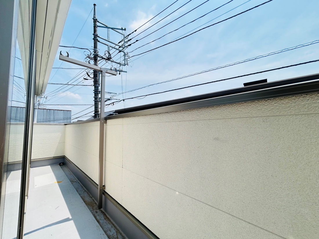 �o���R�j�[ -