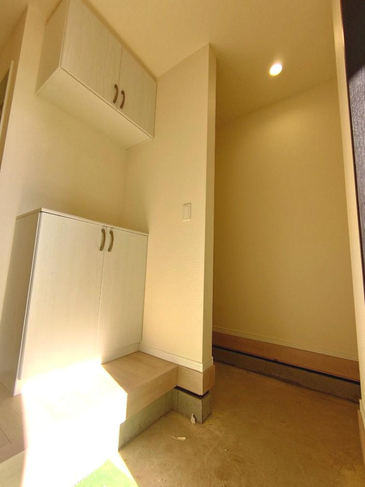 ���� �������f����