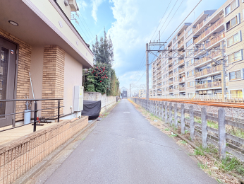 �O�ʓ��H�܂ތ��n�ʐ^ -