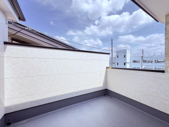 �o���R�j�[ -