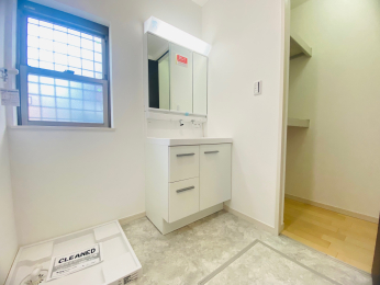 ���ʑ�E���ʏ� -