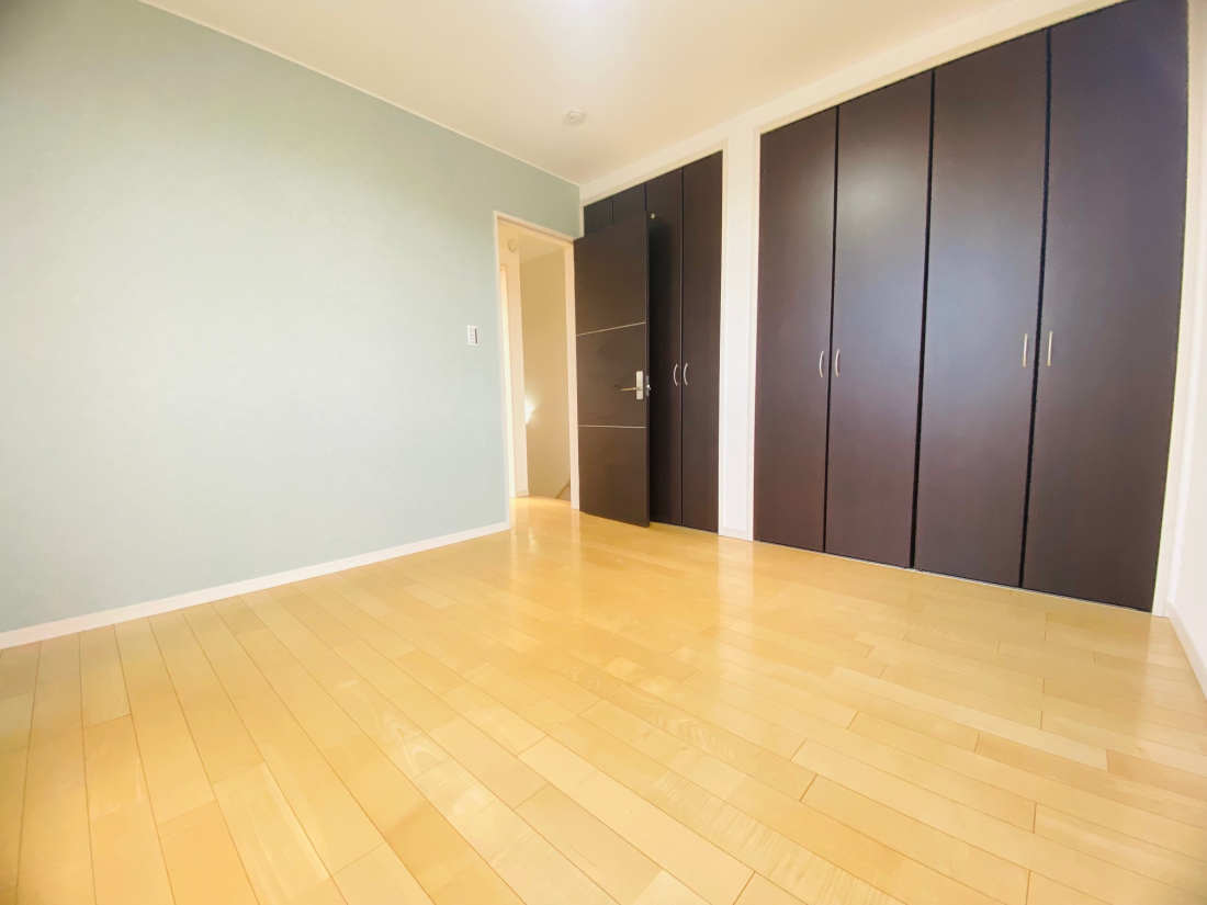 �m�� ��5.9��