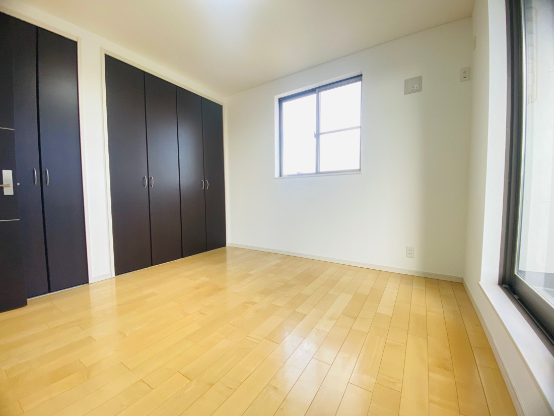 �m�� ��5.9��