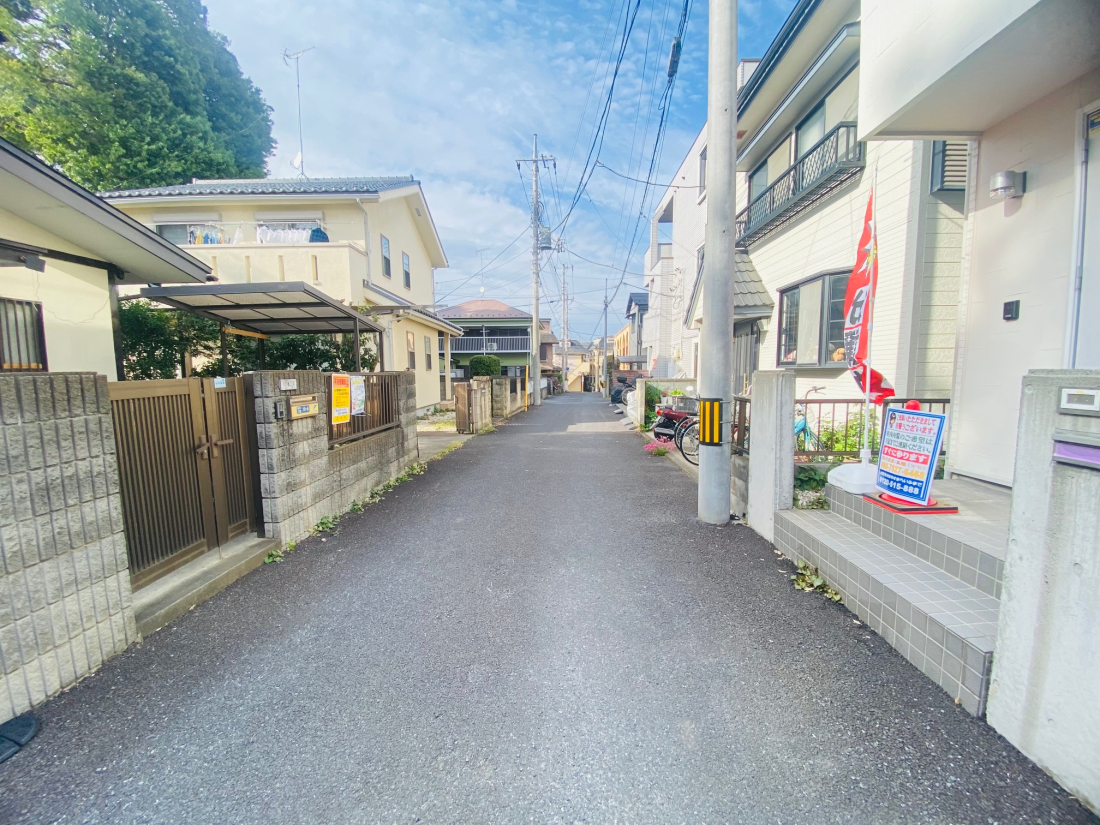 �O�ʓ��H�܂ތ��n�ʐ^ �����O�ʓ��H