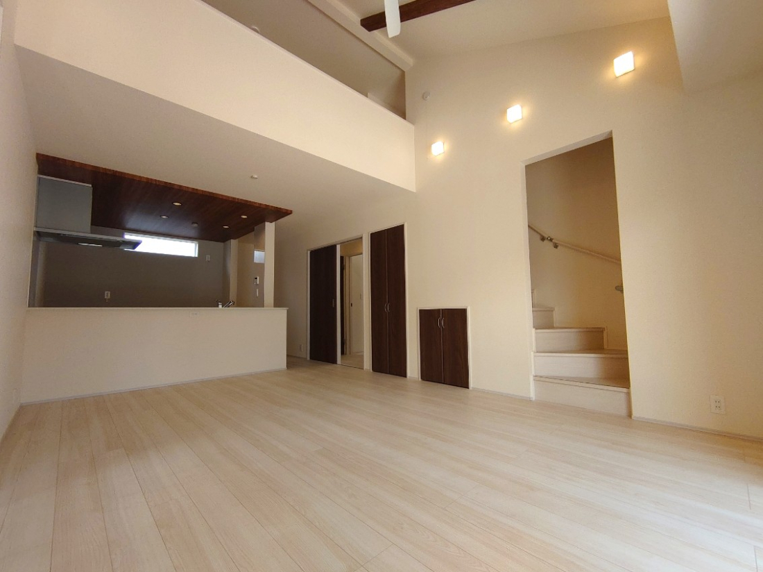 ���r���O ���ł������w���\�ł��I