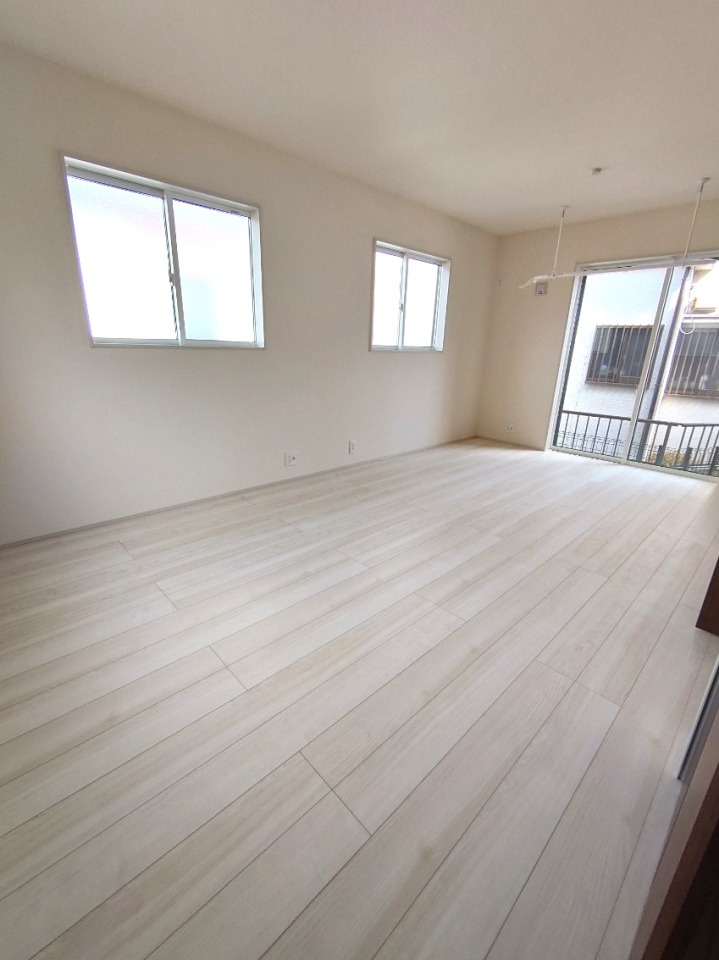 ���f���n�E�X�ʐ^ -