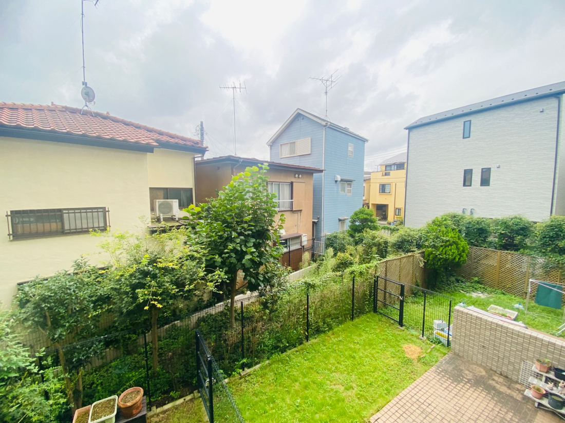 �Z�˂���̒��]�ʐ^ -