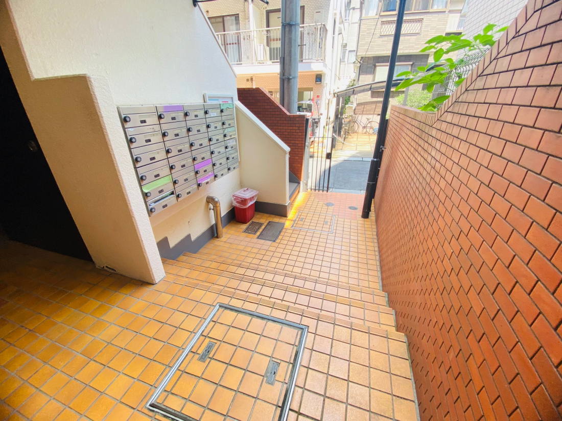 �G���g�����X -